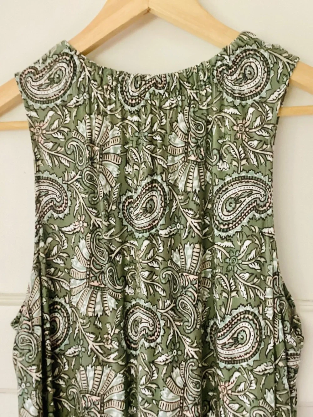 Loft Sleeveless Tiered Dress Size S Green Paisley Medallion Knit Relaxed Summer